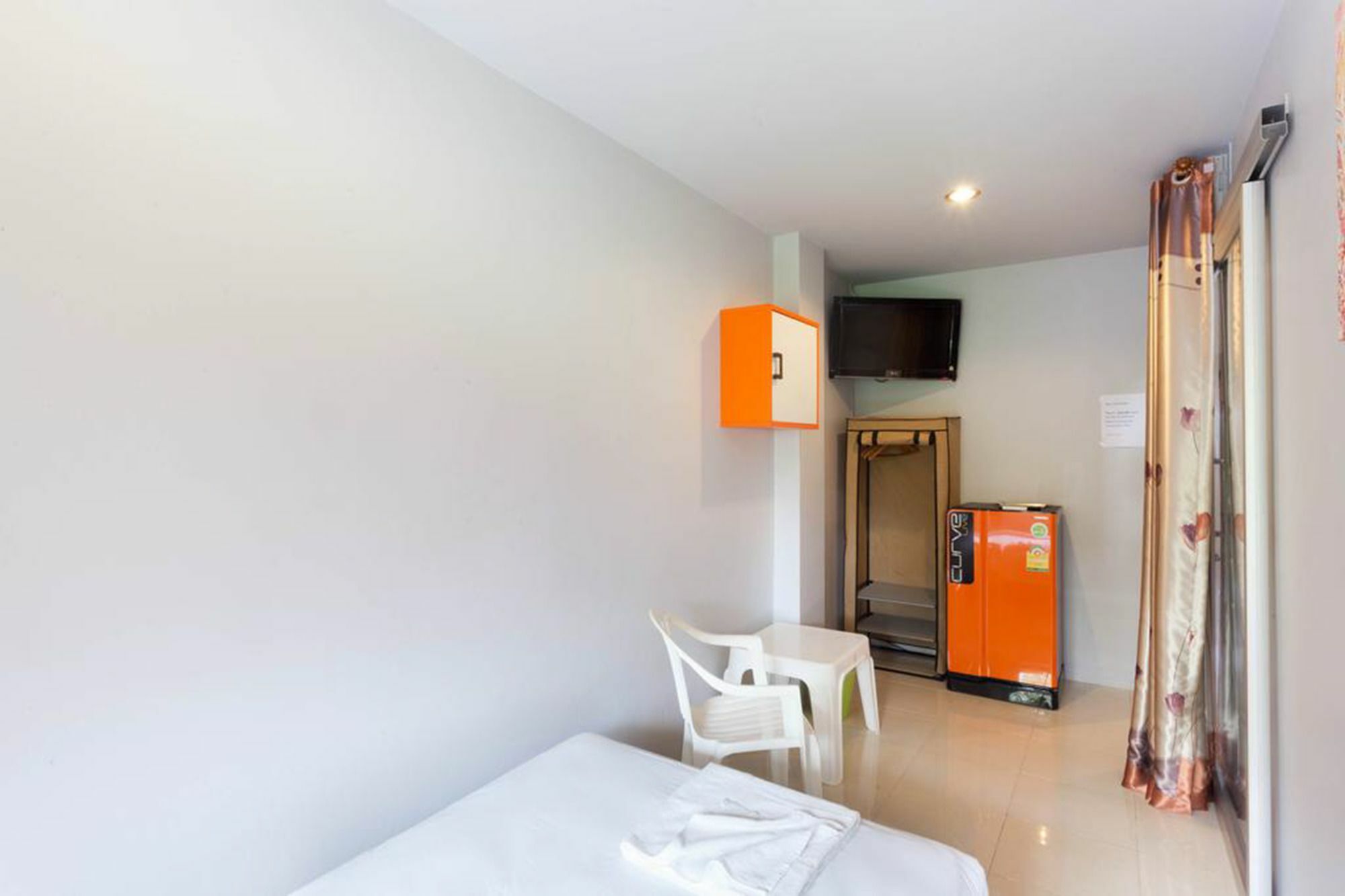 Luna Guesthouse And Travel Rawai ภายนอก รูปภาพ